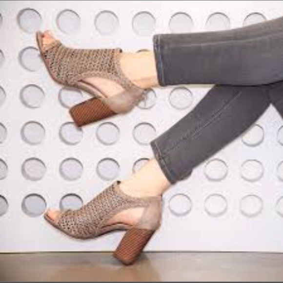 Fergie Shoes - Women’s Fergie Henley Tan Heel Wedge Heels 9.5 US